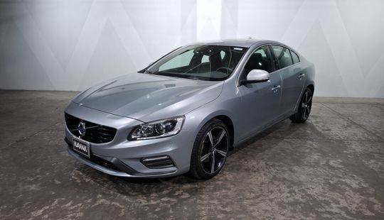 Volvo • S60