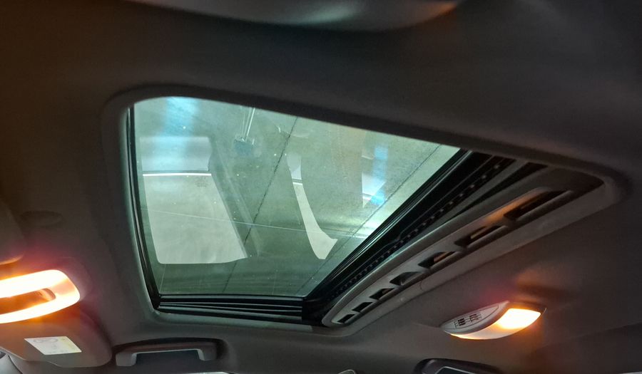 Volvo S60 2.0 R-DESIGN T6 AWD AUTO Sedan 2017