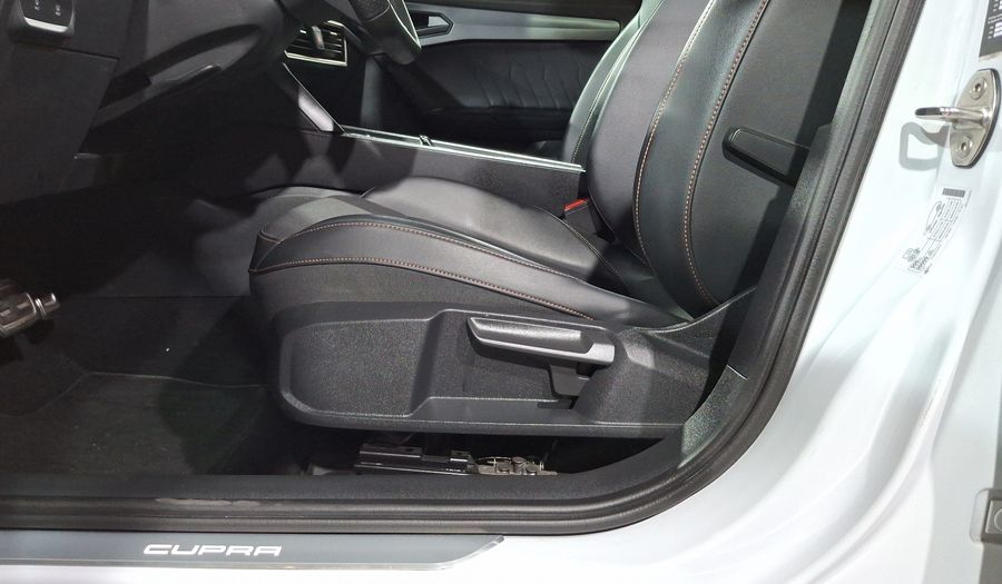 Cupra Leon 2.0 HIGH DCT Hatchback 2023