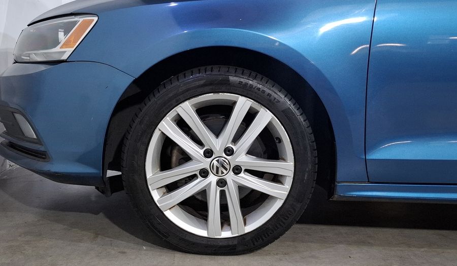 Volkswagen Jetta 2.5 SPORTLINE BOLSA PAQWELT TECHO TIP. Sedan 2015