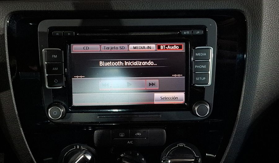 Volkswagen Jetta 2.5 SPORTLINE BOLSA PAQWELT TECHO TIP. Sedan 2015