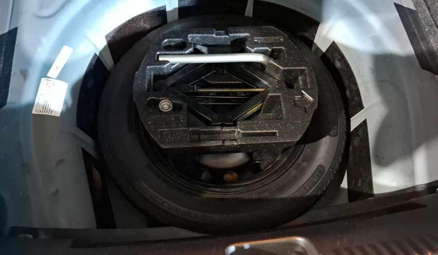 Volkswagen Jetta 2.5 SPORTLINE BOLSA PAQWELT TECHO TIP. Sedan 2015