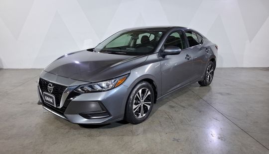 Nissan • Sentra
