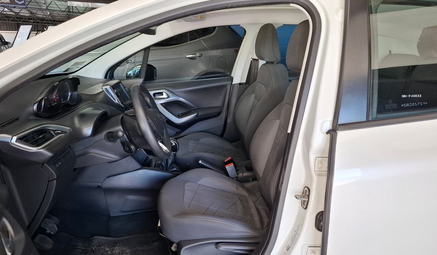 Peugeot 208 1.6 ALLURE TOUCHSCREEN MT Hatchback 2015
