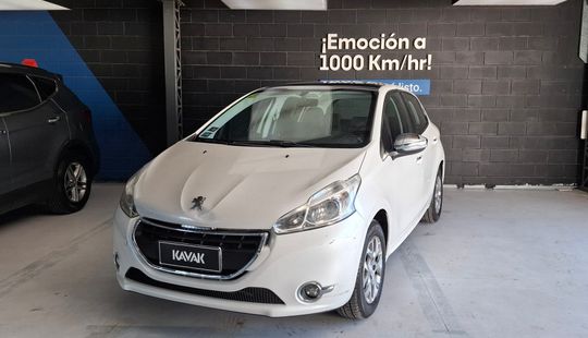 Peugeot • 208