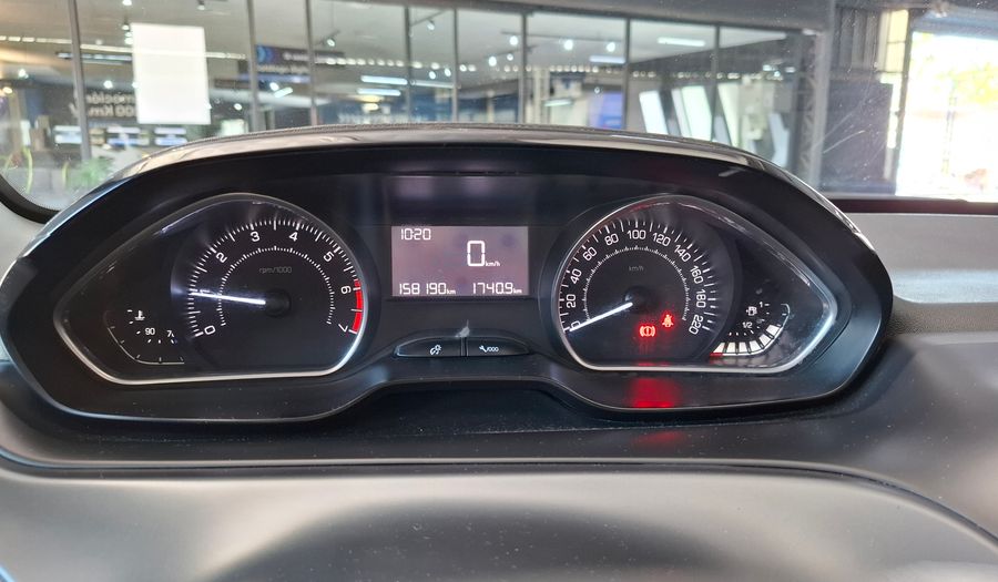 Peugeot 208 1.6 ALLURE TOUCHSCREEN MT Hatchback 2015