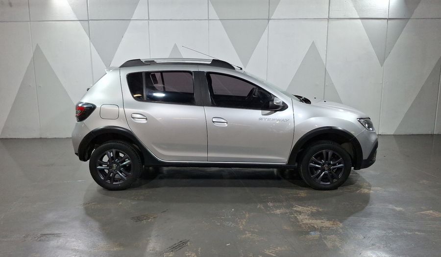Renault Stepway 1.6 ZEN MT Hatchback 2023