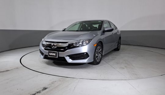 2016 • 79,312 km • Automático