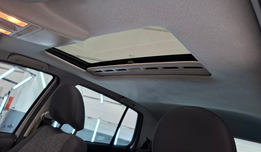 Volkswagen Fox 1.6 HIGHLINE Hatchback 2014