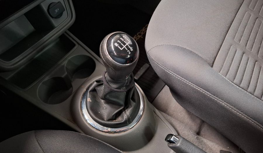 Volkswagen Voyage 1.6 HIGHLINE MY17 Sedan 2016