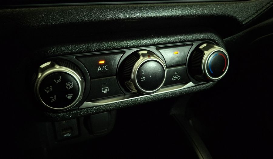 Nissan Versa 1.6 SENSE Sedan 2021