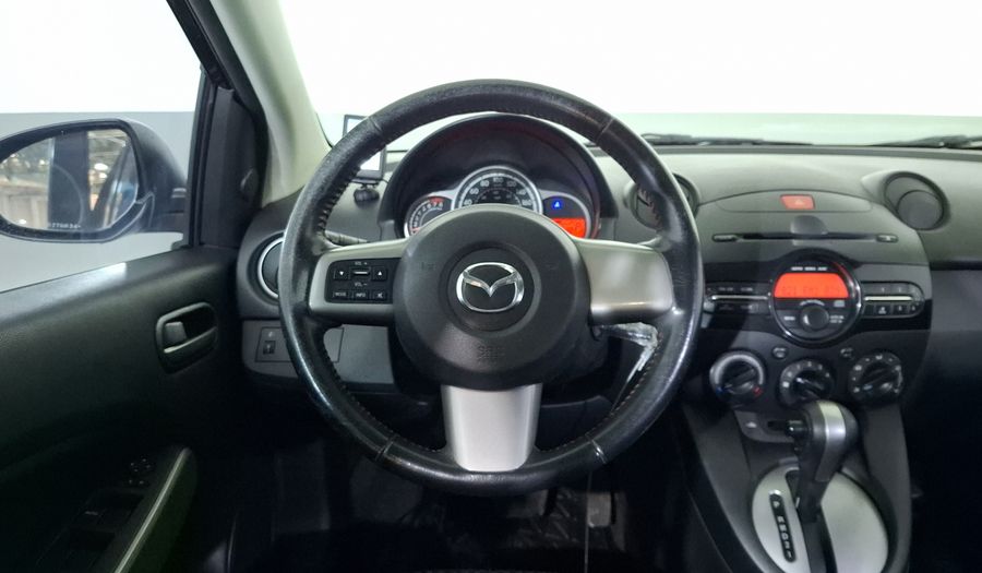 Mazda 2 1.5 TOURING TA Hatchback 2014