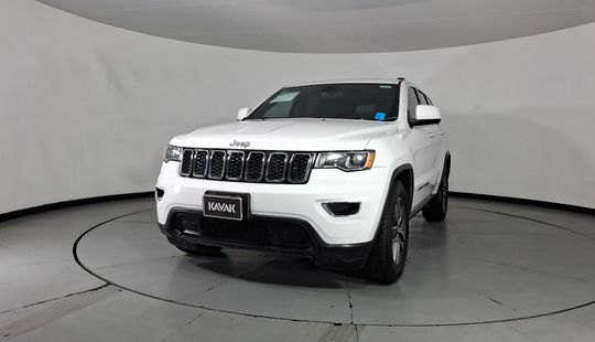 Jeep • Grand Cherokee