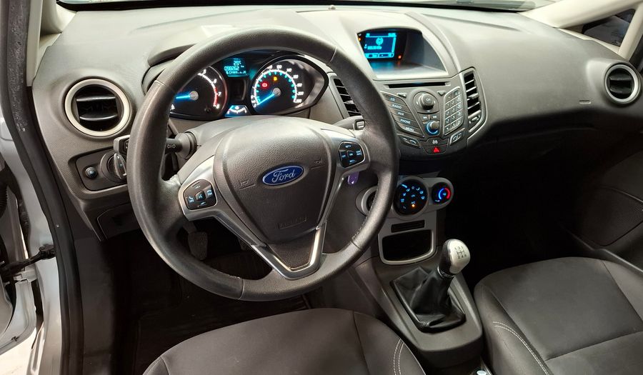 Ford Fiesta Kinetic Design 1.6 SE Hatchback 2016