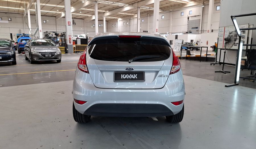 Ford Fiesta Kinetic Design 1.6 SE Hatchback 2016