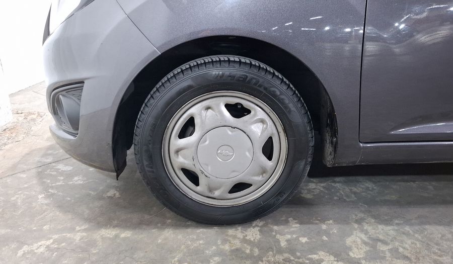 Chevrolet Spark 1.2 LT B MT Hatchback 2014