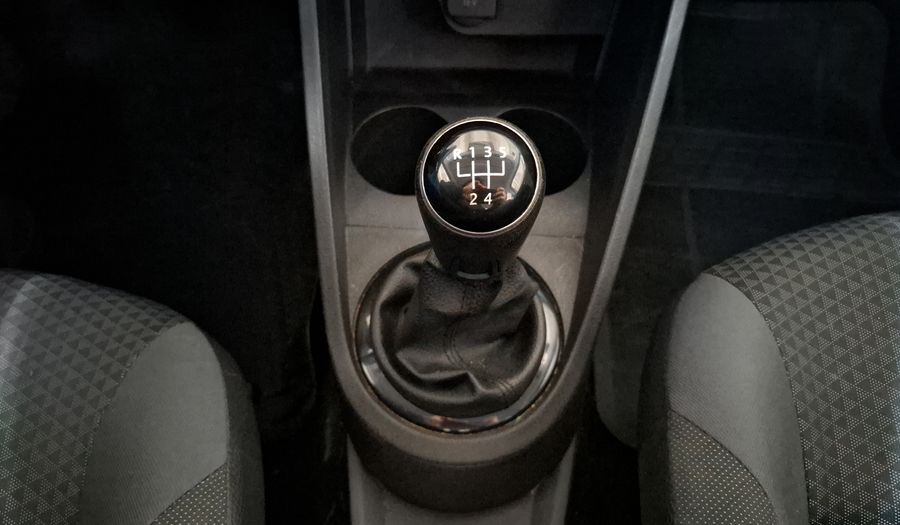 Volkswagen Gol 1.6 SEDAN TRENDLINE Sedan 2017