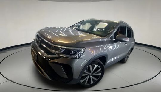Volkswagen • Taos