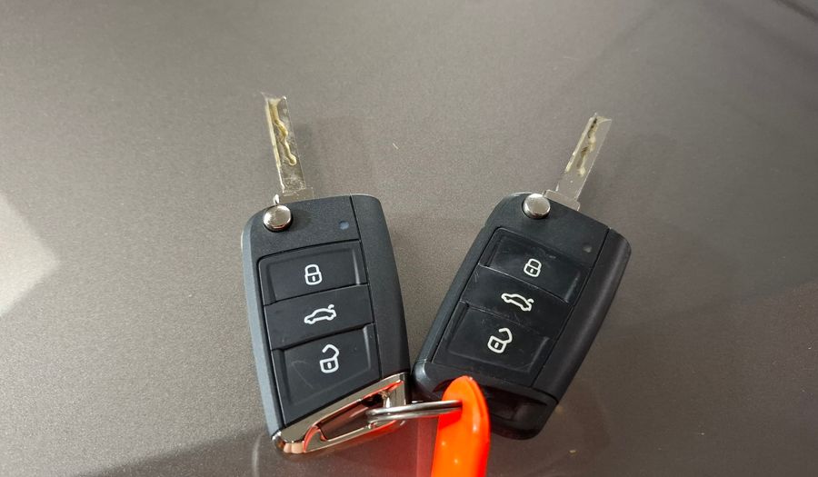 Volkswagen Taos 1.4 250 TSI HIGHLINE AUTO Suv 2022