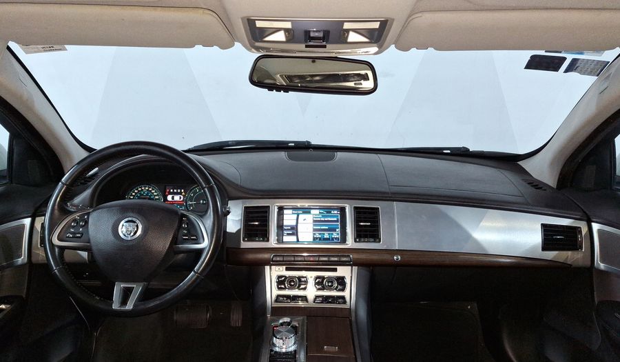 Jaguar Xf 2.0 AT I4 LUXURY Sedan 2013