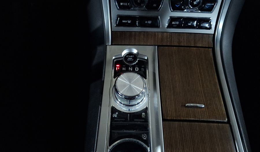 Jaguar Xf 2.0 AT I4 LUXURY Sedan 2013