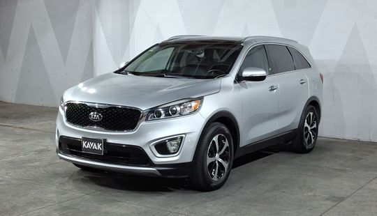 Kia • Sorento