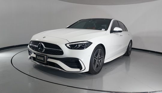 2022 • 24,670 km • Automático