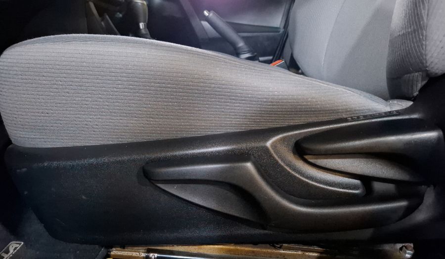 Toyota Corolla 1.8 BASE CVT Sedan 2015