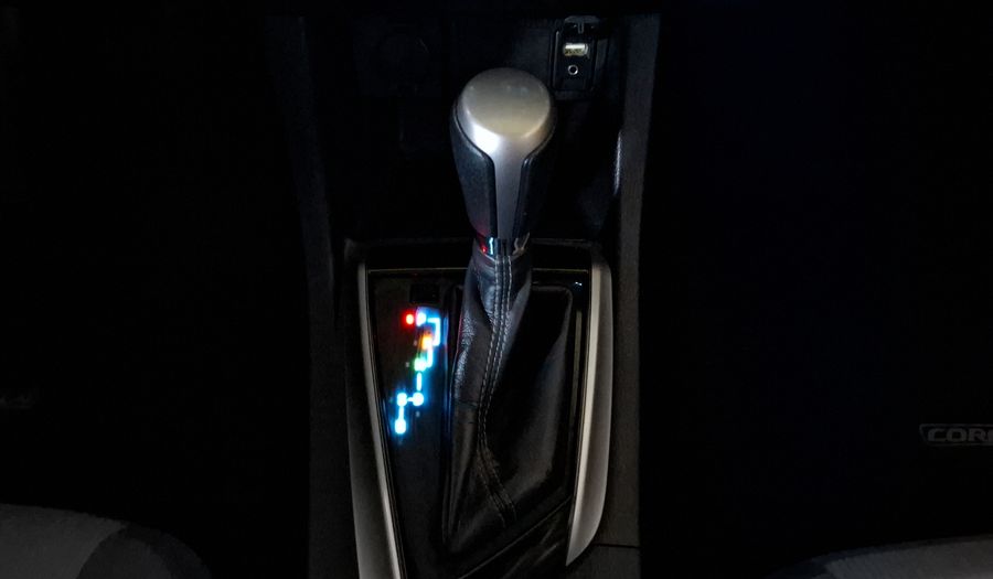 Toyota Corolla 1.8 BASE CVT Sedan 2015