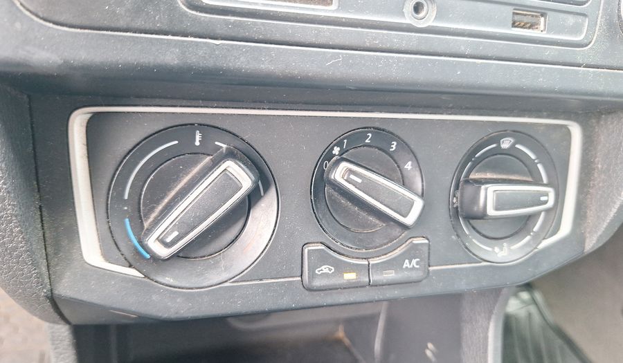 Volkswagen Gol 1.6 TRENDLINE Hatchback 2019