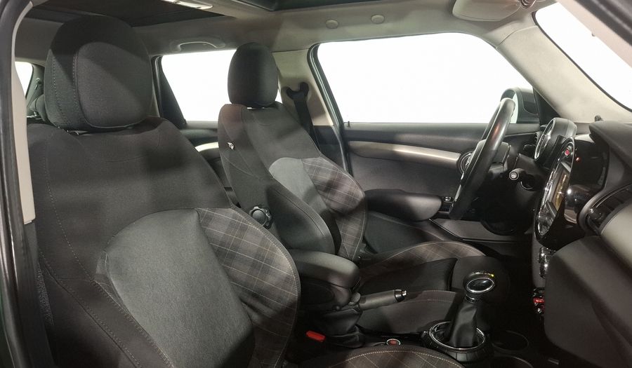 Mini Cooper 1.5 COOPER CHILI AT Hatchback 2016