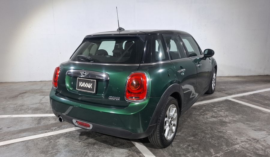 Mini Cooper 1.5 COOPER CHILI AT Hatchback 2016