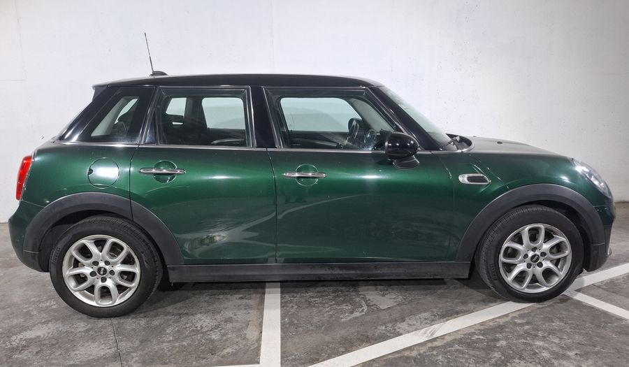 Mini Cooper 1.5 COOPER CHILI AT Hatchback 2016