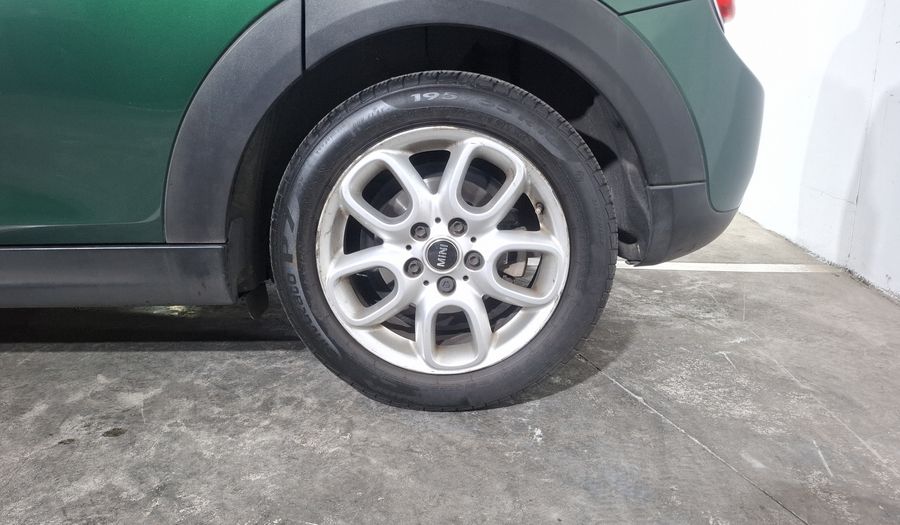 Mini Cooper 1.5 COOPER CHILI AT Hatchback 2016