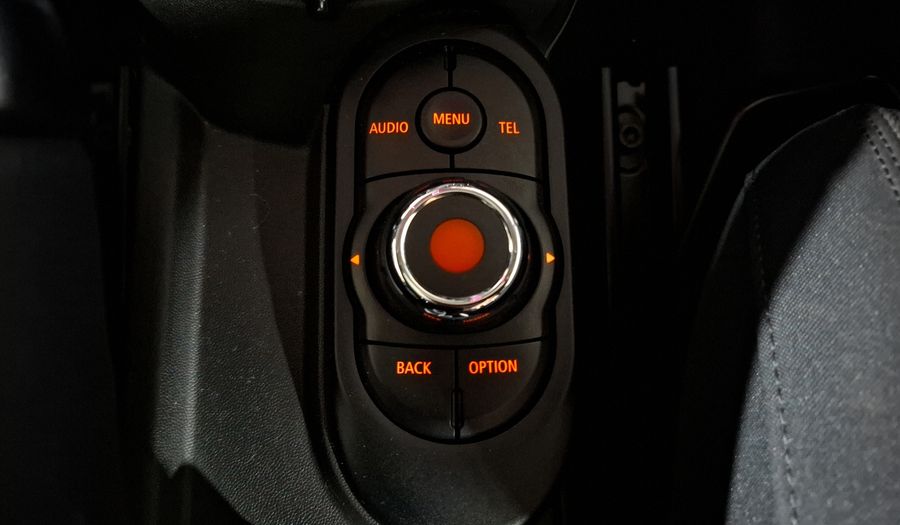 Mini Cooper 1.5 COOPER CHILI AT Hatchback 2016