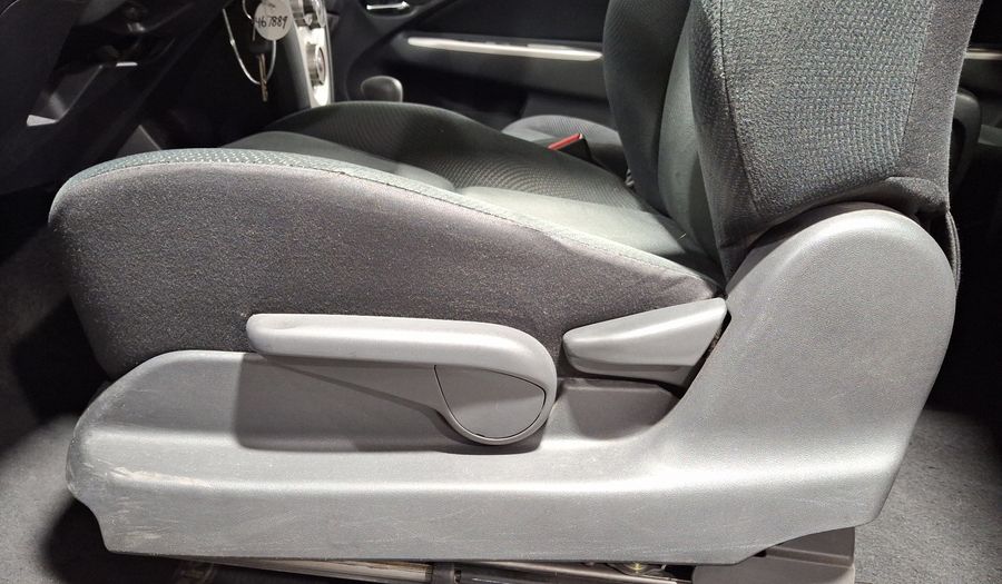 Toyota Yaris 1.5 SEDAN PREMIUM AT Sedan 2016