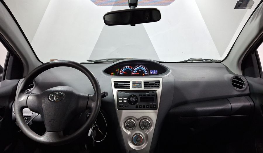 Toyota Yaris 1.5 SEDAN PREMIUM AT Sedan 2016