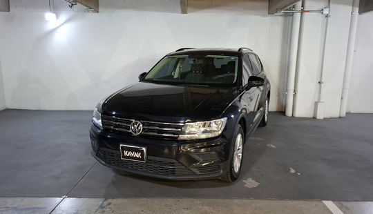 Volkswagen • Tiguan