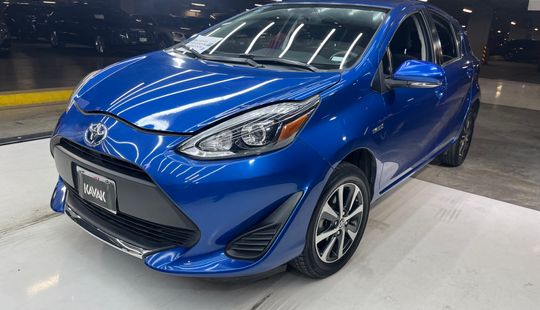 Toyota • Prius C