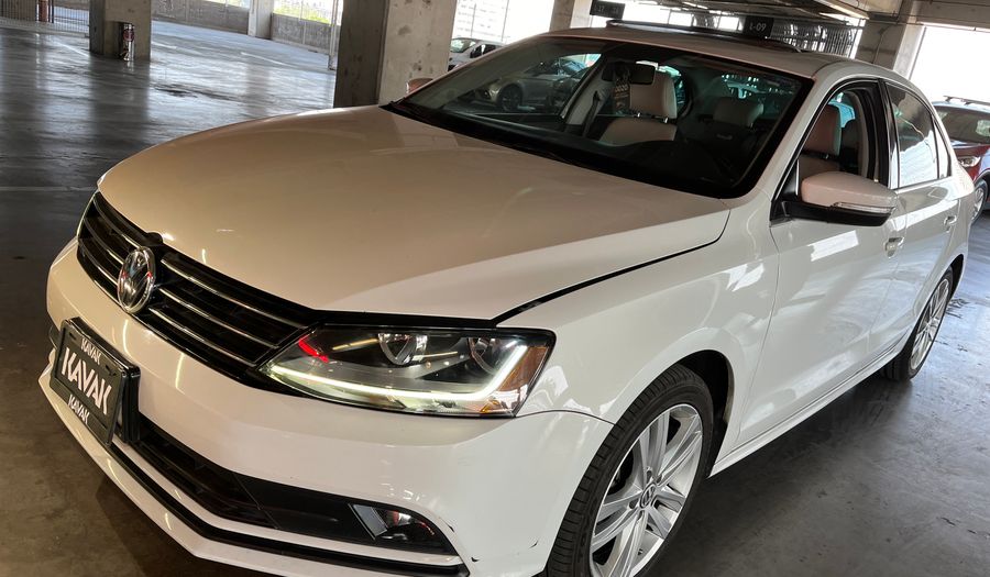 Volkswagen Jetta 2.5 SPORTLINE TIP. Sedan 2017