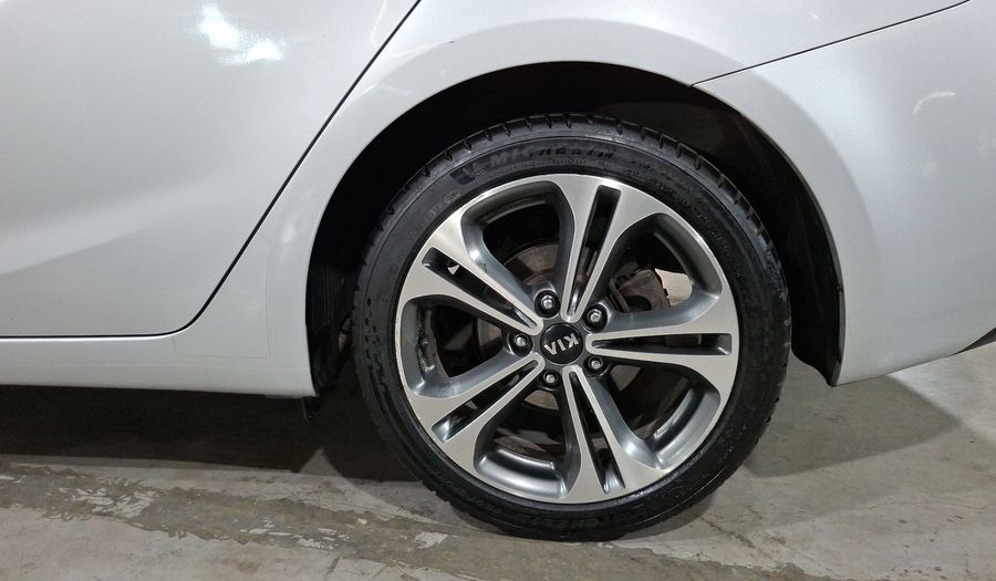 Kia Forte 2.0 SX AT Sedan 2016