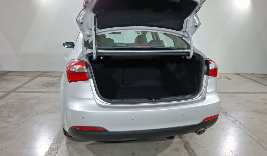 Kia Forte 2.0 SX AT Sedan 2016