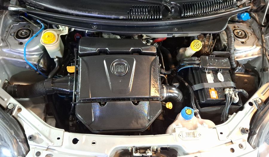 Fiat Palio 1.6 SPORTING DUALOGIC Hatchback 2017