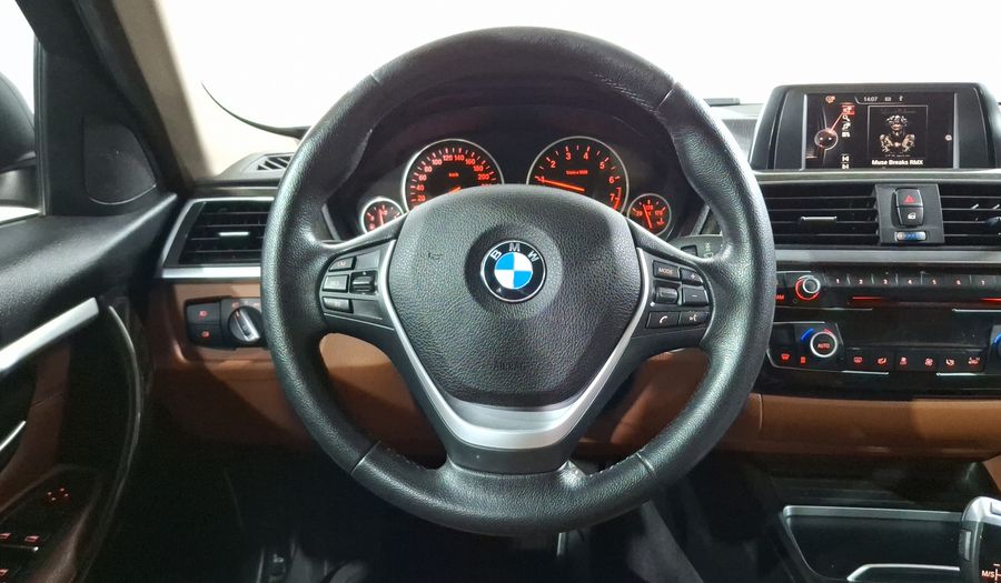 Bmw Serie 3 2.0 320IA LUXURY LINE Sedan 2016