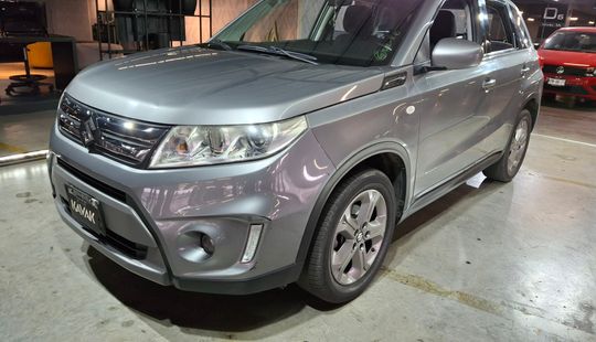 Suzuki • Vitara