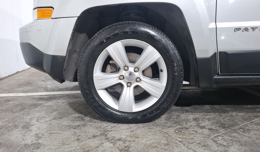 Jeep Patriot 2.4 LIMITED FWD CVT Suv 2011