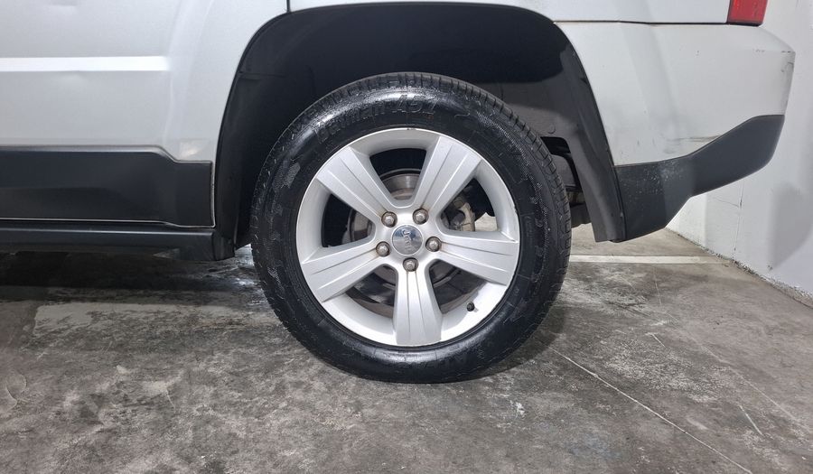 Jeep Patriot 2.4 LIMITED FWD CVT Suv 2011