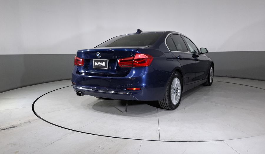 Bmw Serie 3 2.0 320IA LUXURY LINE Sedan 2016