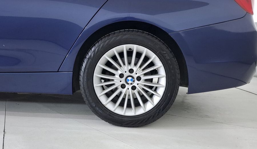 Bmw Serie 3 2.0 320IA LUXURY LINE Sedan 2016