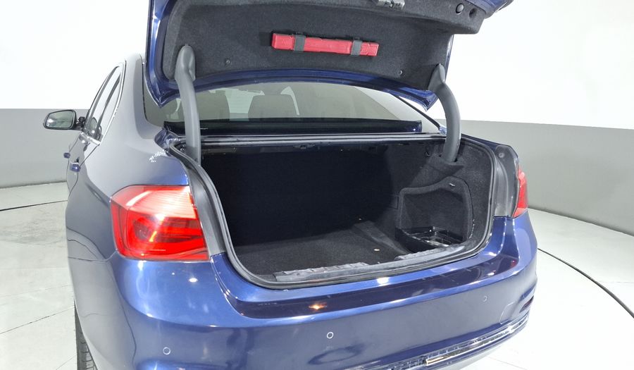 Bmw Serie 3 2.0 320IA LUXURY LINE Sedan 2016